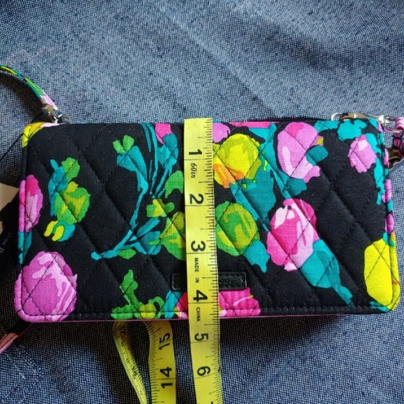 Vera Bradley wallet crossbody/wristlet - Picture 10 of 12